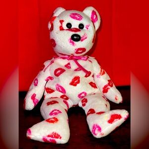 Vintage Ty Beanie Babies Kissy the Bear. No Swing Tags